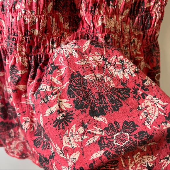 DKNY Jeans Floral V Neck Smocked Short Sleeve Top SZ 14 - Picture 3 of 10